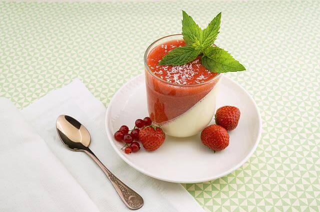 Dessert Food Fruits Pudding Spoon  - Pexels / Pixabay